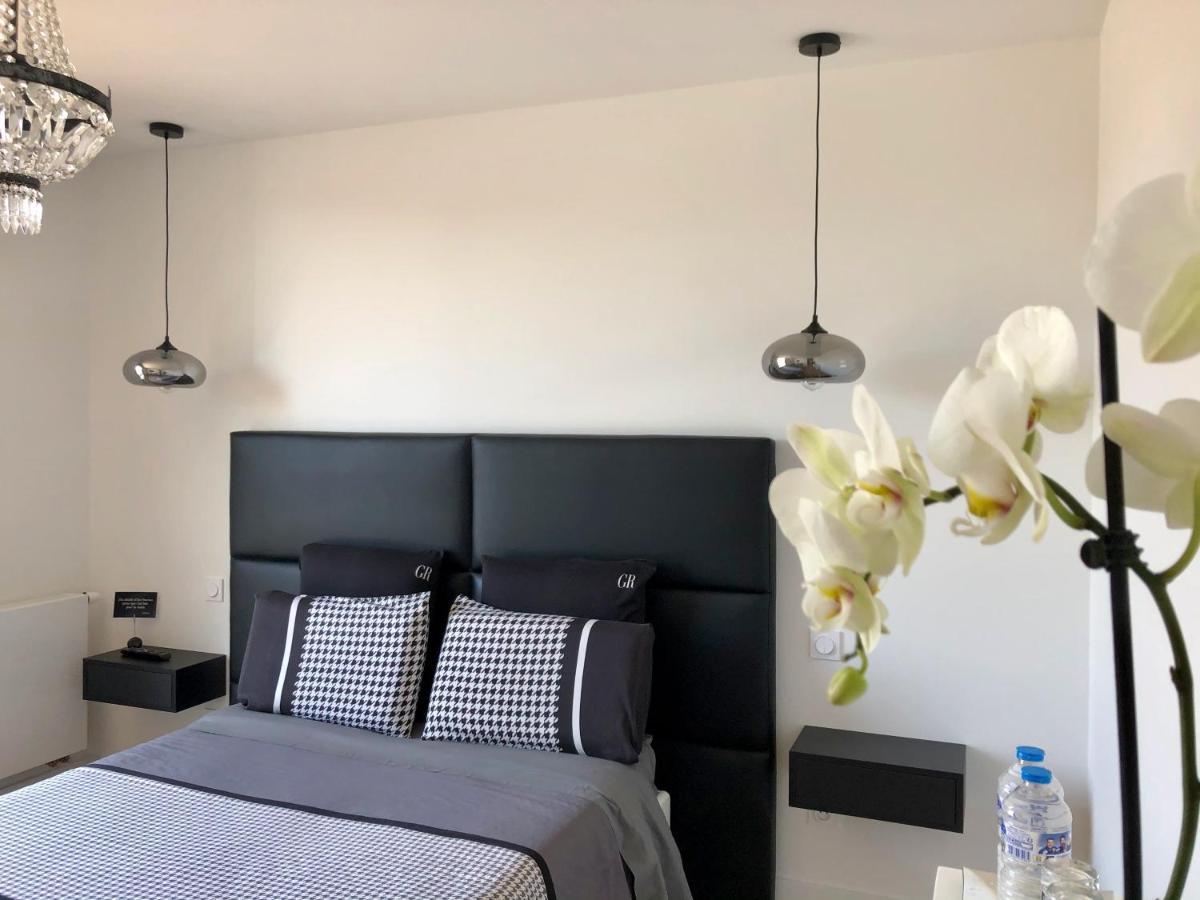Hotelya - Lille Villeneuve D'Ascq Екстер'єр фото