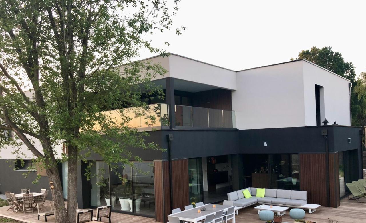 Hotelya - Lille Villeneuve D'Ascq Екстер'єр фото