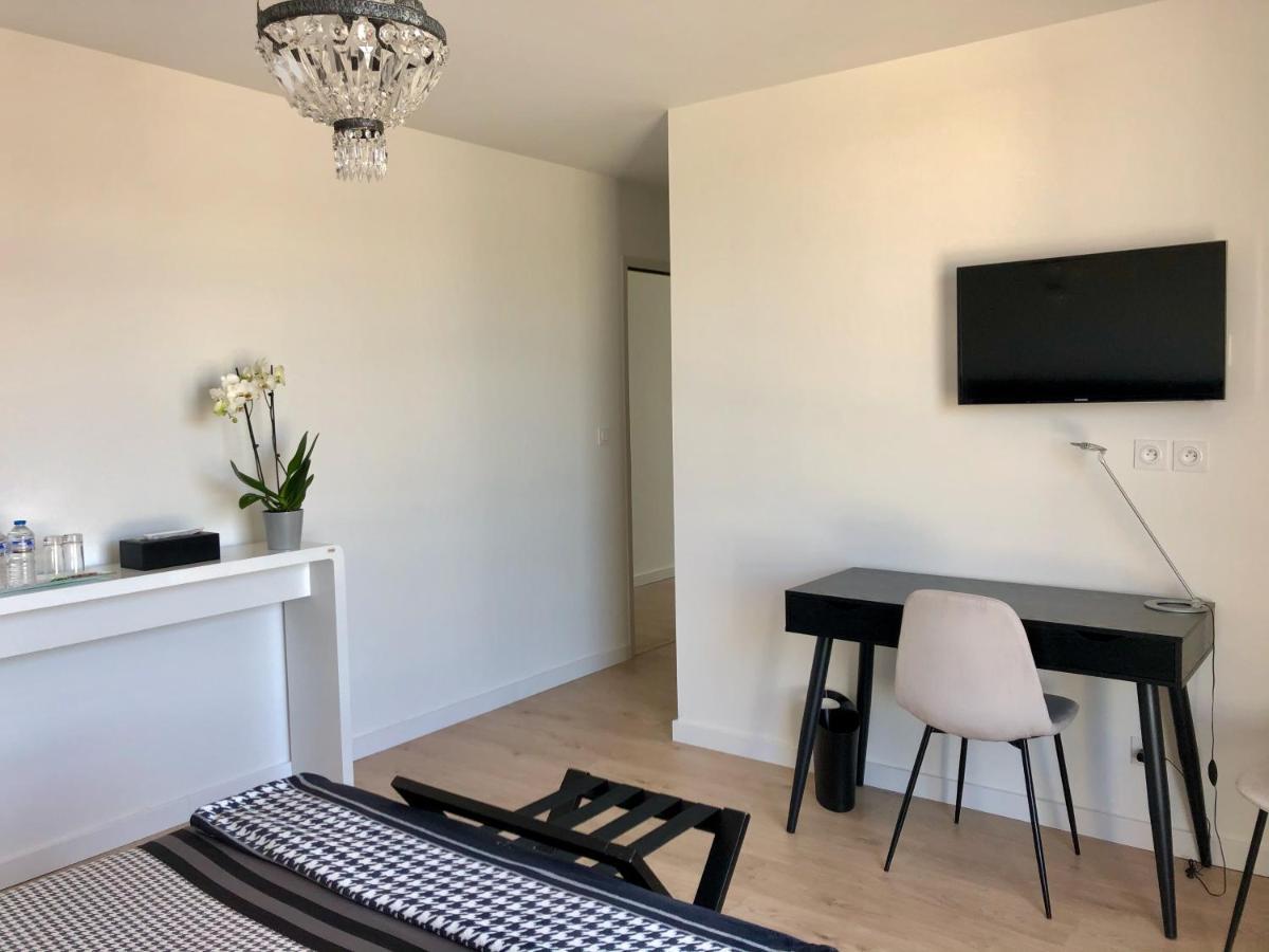 Hotelya - Lille Villeneuve D'Ascq Екстер'єр фото