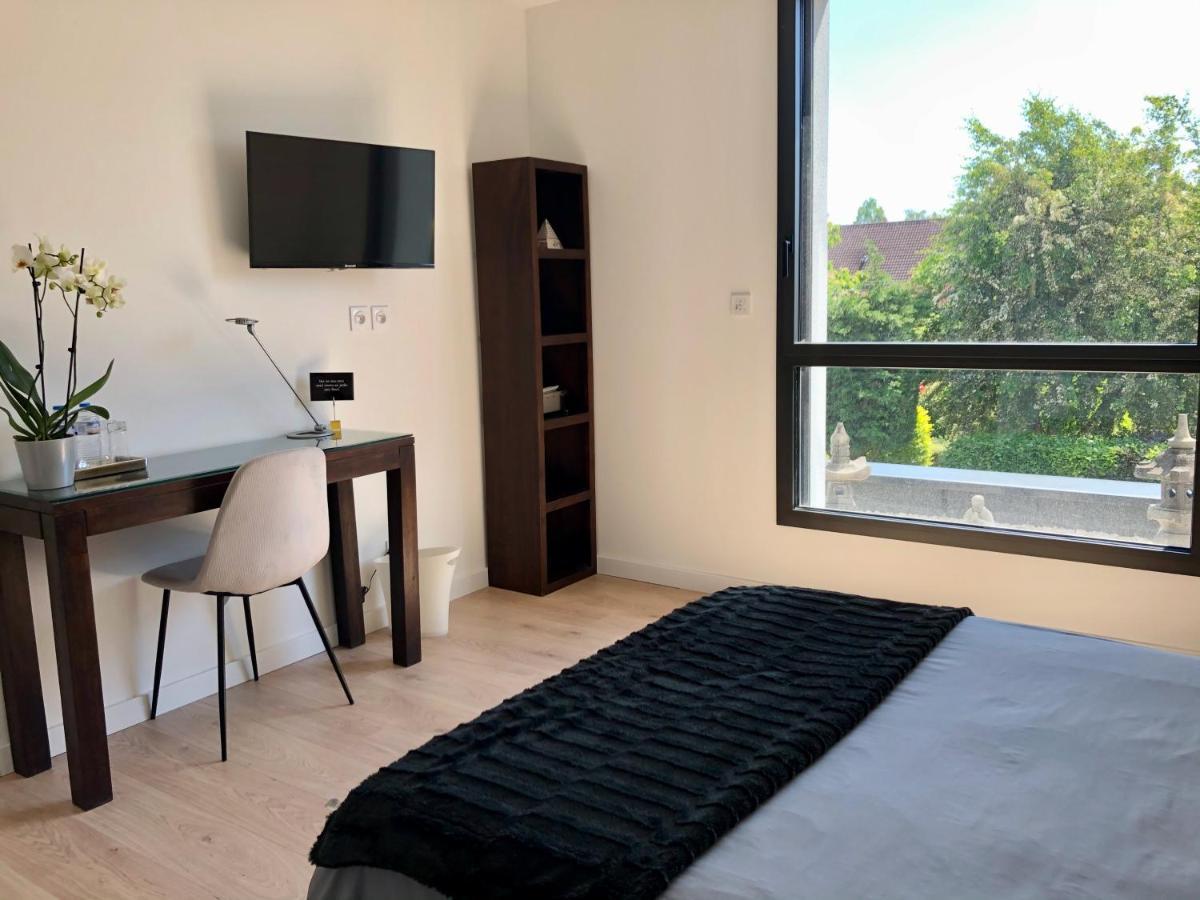 Hotelya - Lille Villeneuve D'Ascq Екстер'єр фото