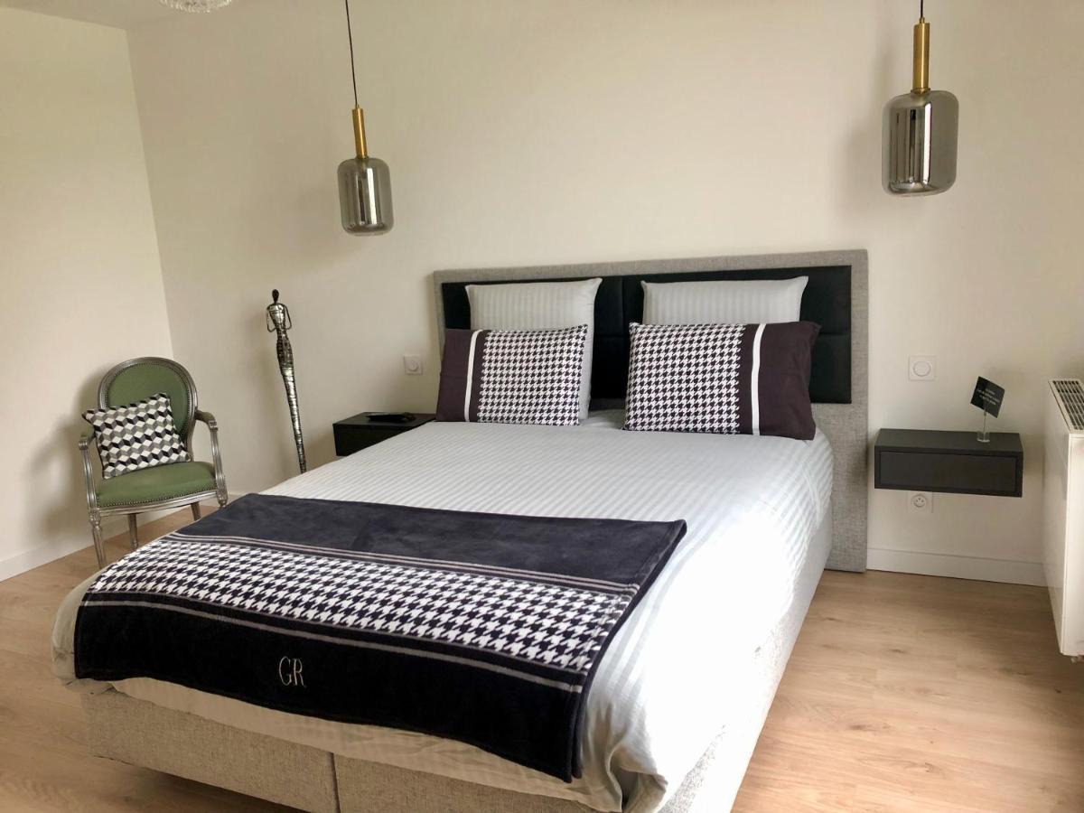 Hotelya - Lille Villeneuve D'Ascq Екстер'єр фото